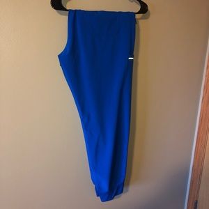 Cherokee Infinity jogger scrubs